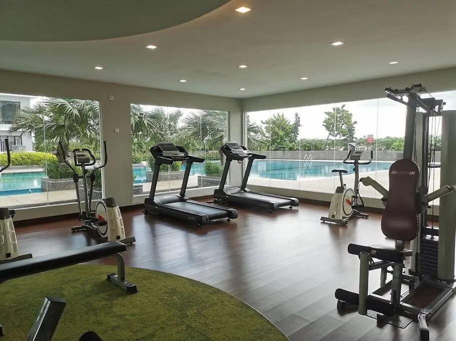 B1105 The Platino Paradigm Mall Netflix!!Big Balcony Swimming Pool View By Stay Johor Bahru Malaysia