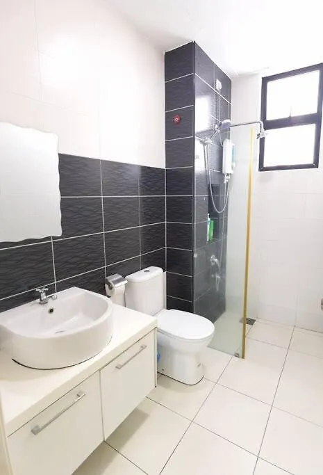 Apartment B1105 The Platino Paradigm Mall Netflix!!Big Balcony Swimming Pool View By Stay Johor Bahru